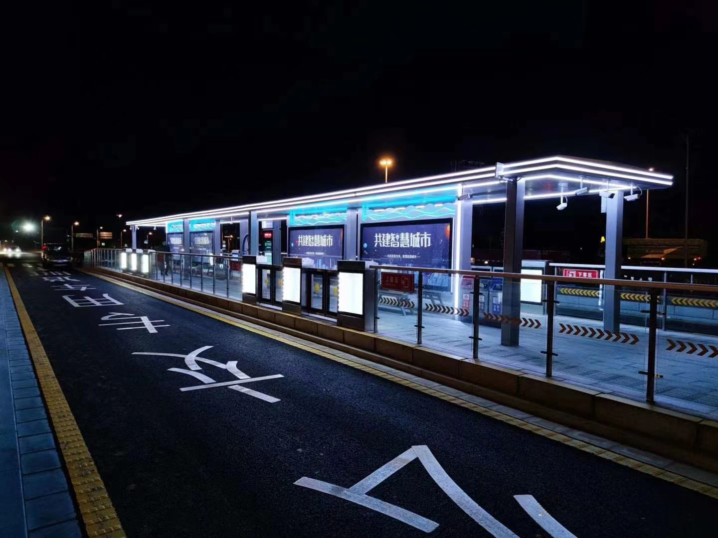 如何对公交站台基础进行质量检测？